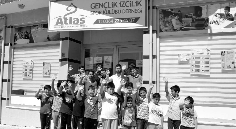 Gayemiz, milli ve manevi deðerlere baðlý bir gençlik Atlas Gençlik Ýzcilik Spor Kulübü tarafýndan kurulan Atlas Gençlik Merkezi, Çorum da hizmete girdi.