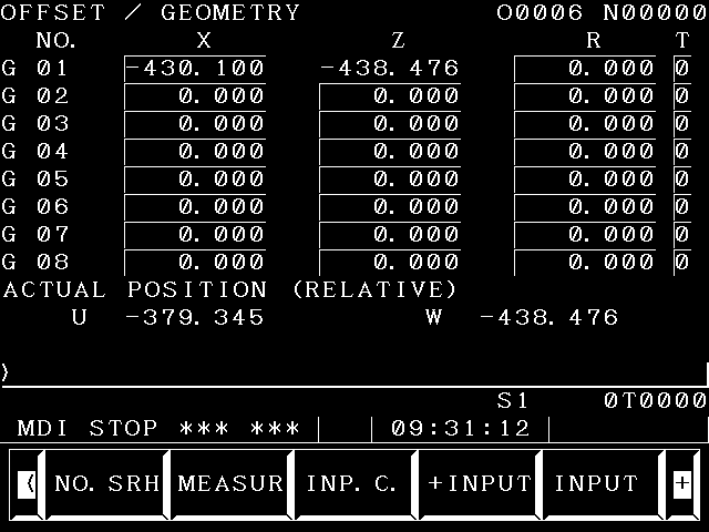 (17) Kürsoru, mevcut takım no.suna karşılık gelen grup no.suna taşıyın. (18) Önce Z0 sonra [MEASUR] düğmesine basın; tezgâh bu değeri otomatik olarak bilgisayara girecektir.