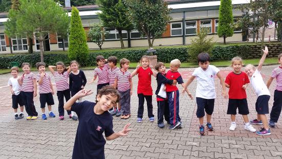 Bu hafta Pazartesi günü Fun Day etkinliğimizi gerçekleştirdik. Öğrencilerimizin çok keyifli vakit geçirdiği etkinliğimizde çeşitli İngilizce aktivitelere katılarak çok eğlendik.