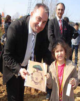 Nasrettin Hoca Anaokulları bölgesine kazandırdığı hatıra ormanıyla yeni bir sosyal sorumluluk projesine daha imza attı!