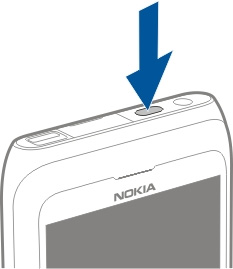 Bu cihazla kullanım için Nokia'nın onayladıkları dışında herhangi bir harici cihaz veya kulaklıklı mikrofon setini Nokia AV konektörüne bağlarsanız, özellikle ses düzeylerine dikkat edin.