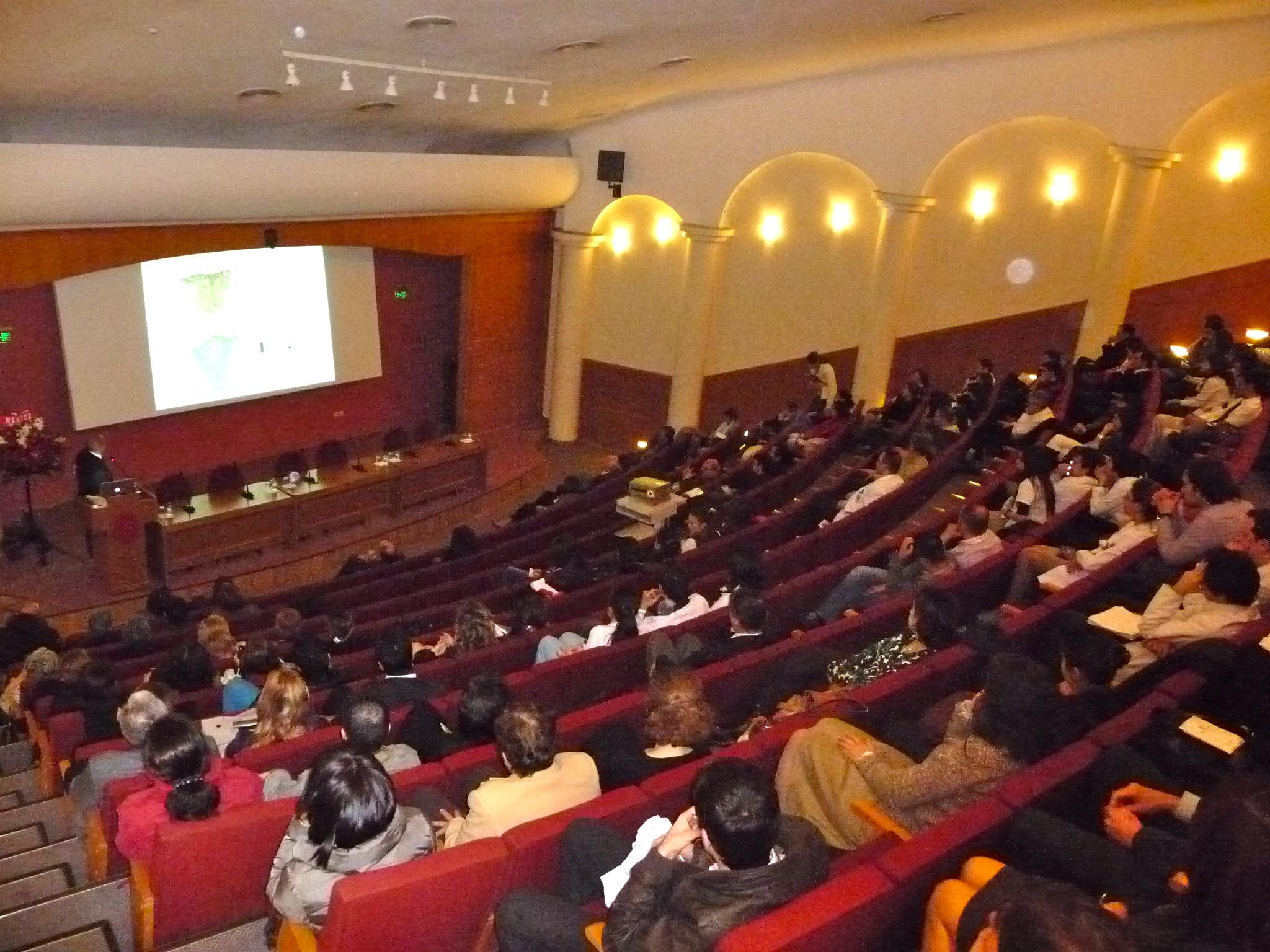 ENSTİTÜ ANMA KONFERANSLARI 13 Nisan 2012'de 140 katılımcı