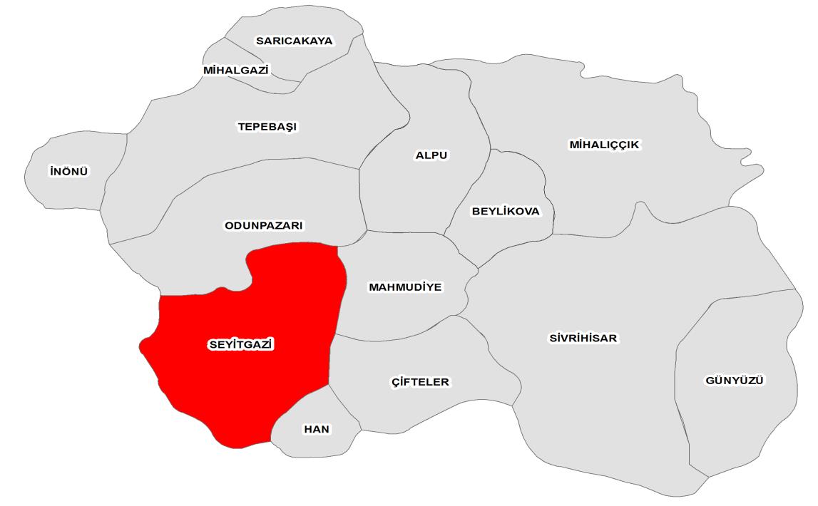 Topraklarının ancak bir bölümü kullanılabilmektedir, büyük bir bölümünü ormanlar ve tepelikler oluşturmaktadır. Özellikle dağlık alanlarda büyük çam ormanları mevcuttur.