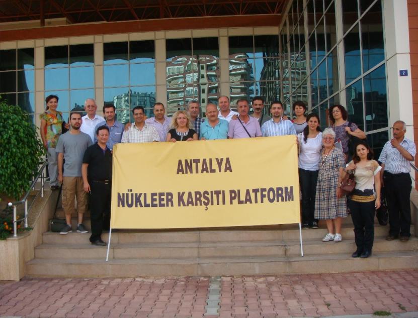 ANTALYA NÜKLEER KARŞI PLATFORMU 16 Haziran 2012: Antalya NKP bileşenleri Mersin Nükleer Karşıtı Kongresindeydi.