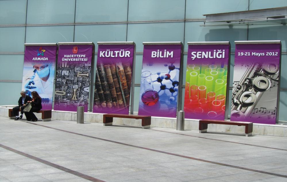 Alan 13: Üniversiteyi Tanıtma Etkinlikleri ARMADA Bilim Etkinlikleri Altınpark Tanıtım Fuarı Antalya Eğitim Fuarı 2012 de 40.