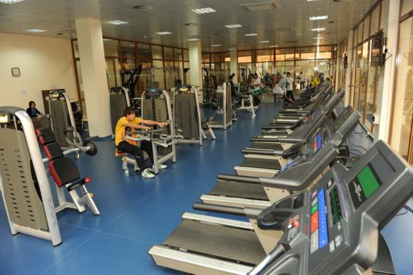 Tablo 8 Spor Tesisleri Kapalı Spor Tesisleri Açık Spor Tesisleri Spor Dalı Adet Alan (m2) Spor Dalı Adet Alan (m2) Tenis Kortu Tenis Kortu 5 3.150 Basketbol Salonu 3 1.