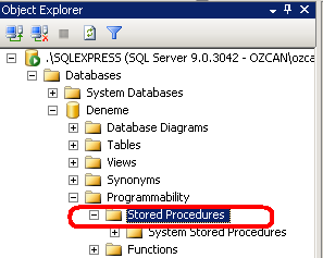 Stored Procedures üzerinde farenin sağ tuşuna basılır, açılan menüden new stored procedure seçilir. Sağ tarafta stored procedure oluşturucak kod hazır olarak gelir.