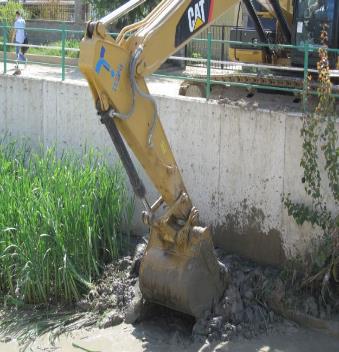 İÇME SUYU VE KANALİZASYON DAİRESİ BAŞKANLIĞI Derelerimizin Temizlik Çalışmalarına Devam