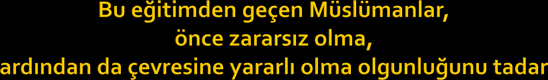 Hac esnasında günlük giysilerinden soyunup, bembeyaz, lekesiz ihram örtülerine bürünen Müslümanlar, sadece gösteriş ve şatafattan uzaklaşmayı, ziynet ve servetle böbürlenmemeyi, insanlar arasındaki