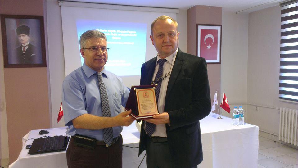 SAĞLIKTA DÖNÜŞÜMÜN NEDEN OLDUĞU SORUNLAR KONULU KONFERANSIMIZ 09.05.2015 Tarihinde Balıkesir Tabip Odası evsahipliğinde, Tıp Kurumu Genel Sekreteri Dr.