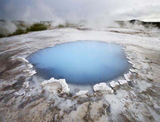 Buz Ülkesinde Balinalar ile Tanışma İzlanda Türk Hava Yolları ile Selfoss (2) Reykjavik (3) - Borgarnes (2) 7 gece 8 gün Mavi yeşil arası alacakaranlık, gerçek kar beyazının görüntüsü, unutulmaz bir