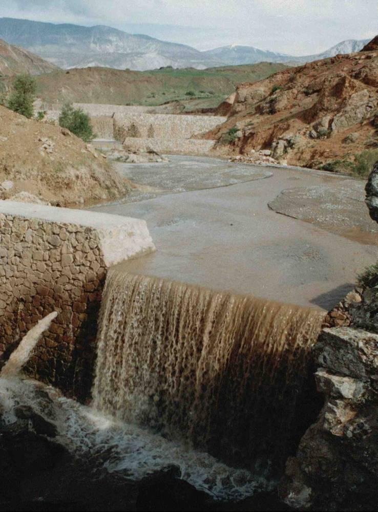 Geçirimsiz Taşıntı Barajları Tahkim ve