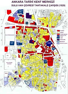 1920-40 arasında Taşhan yıkılıp, yerine Sümerbank inşa edilmiştir. Cenabi Ahmet Paşa Hamamı, Emre hocamın bahsettiği çok önemli yapıdır, o yıkılmıştır.