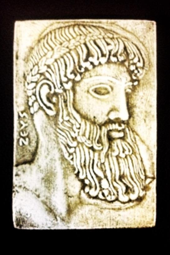 ZEUS Boyutlar : 10 x 15 x 5 cm Fiyatı : 50 TL Yer : Ulusal Arkeoloji Müzesi, Atina Yunanistan Açıklama : Olimpus un efendisi MÖ 2 yy.