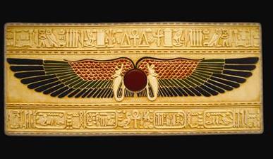 ANTİK MISIR / ANCIENT EGYPT AMON RA Boyutlar : 54 x 23 cm Fiyatı : 125 TL Yer : Tüm Tapınakların Girişi Mısır Açıklama : Koruyucu