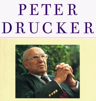 Kâşiftik / Mucitlik / Yenilik / Girişimcilik Peter F. Drucker a göre ise işletme yönetiminde iki temel görev vardır: İnovasyon ve pazarlama (1985, Innovation and Entrepreneurship).