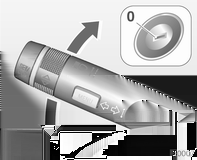 Aydınlatma 109 Dönüş ve şerit değiştirme sinyalleri Kısa süreli sinyal verme için kolu hissedilir bir direnç oluşana kadar bastırın ve serbest bırakın.