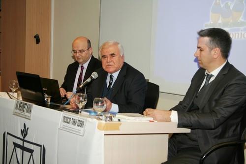Panelin açılışında konuşan İstanbul Barosu Lojistik ve Taşıma Hukuku Komisyonu Başkanı Av. Egemen Gürsel Ankaralı, panelin 3 Kasım 2014 de yapılan aynı panelin ikincisi ve devamı olduğunu söyledi.