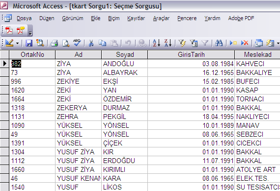 sağlanmalıdır. Aşağıda şekil 10.8 de artan sırada bir rapor, Şekil 10.09 da azalan sırada bir rapor gösterilmiştir. SELECT * FROM Zkimlik1 ORDER BY Ad Şekil 10.