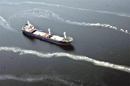 Petrol Ürünleri Dökme olarak taşınan zehirli sıvı maddeler Konteynırlarda taşınan diğer zararlı maddeler, Gemilerin sintine, slaç, slop, balast ve tank yıkama suları Gemi