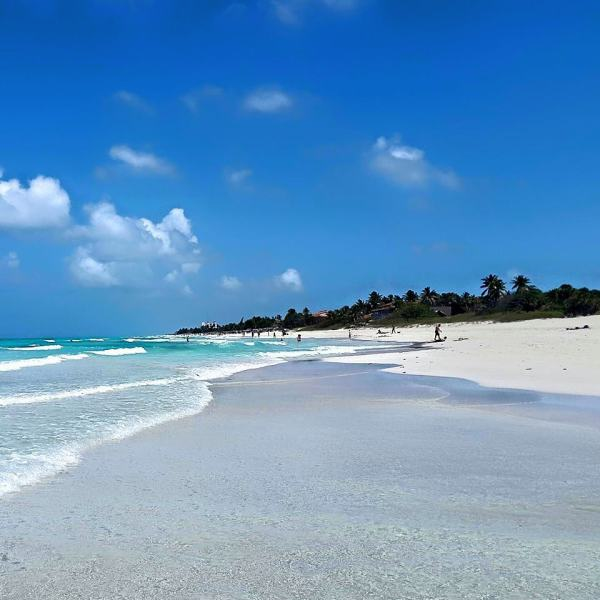 Tabi bu söylem bölgenin Küba nın en güzel deniz, güneş, kum üçlüsünün yaşayacağınız gerçeğini değiştirmiyor.