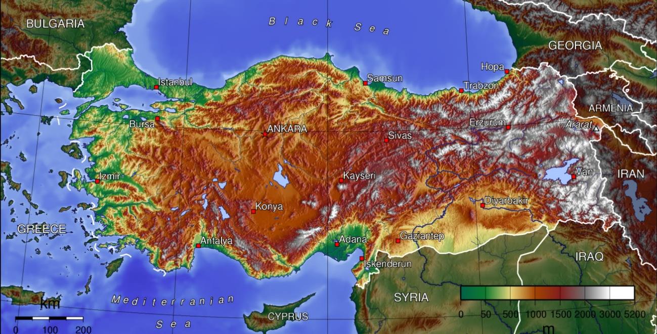 2.2 Türkiye coğrafi özellikleri ve iklimi Türkiye, 779.452 km² toplam yüzölçümüyle (Avrupa yakasında 23.764 km² ve Asya yakasında 755.688 km²) Avrupa ve Orta Doğu'daki en büyük ülkelerden biridir.