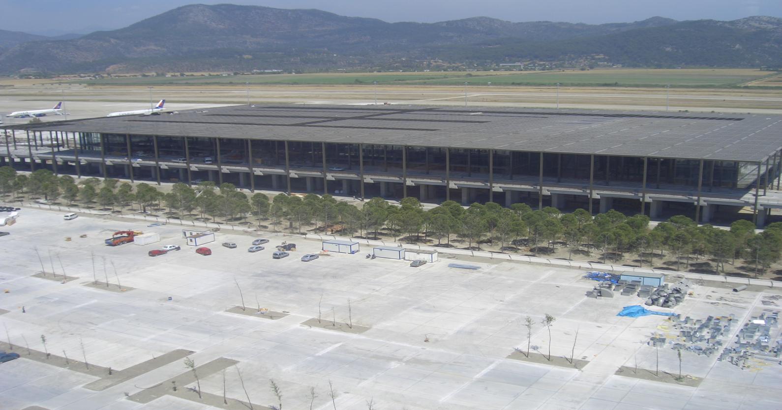 Gerçekleşen Projeler Dalaman Yeni Dış Hatlar Terminal Binası; 5 Milyon Yolcu/yıl kapasiteli Terminal binası, 01.07.