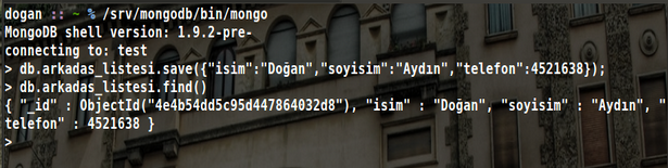 3 Doküman Odaklı MySQL ve diğer geleneksel veri tabanlarında kullanılan kısıtlayıcı şemalar yerine JSON benzeri bir doküman stilini kullanır.