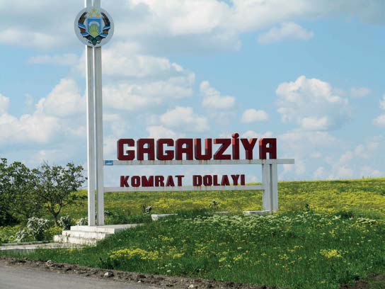 Gagavuz Yeri kanununa göre Gagavuzlar, Moldova Cumhuriyeti nin topraklarında yoğun olarak yaşayan ulustur ve Gagavuzya nın statüsünün ana tanıyıcısıdır.