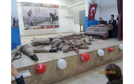 Türkçe Öğretmenimiz Osman ERKOL tarafından okulumuz öğrencilerince 18 Mart Çanakkale ġehitlerini Anma