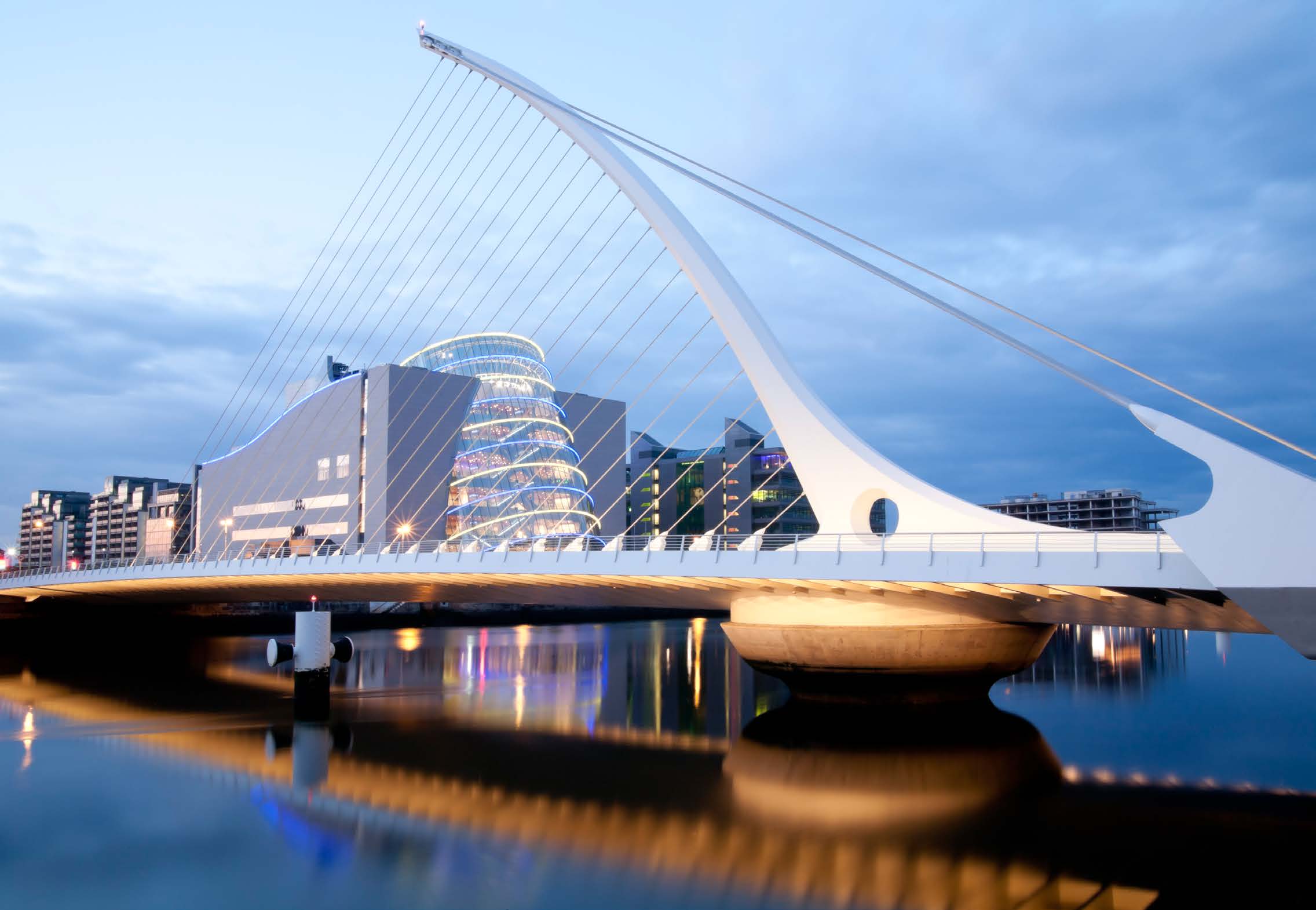 Dublin İRLANDA İrlanda Dublin Avrupa nın en mutlu ülkesinin başkenti Dublin, dünyanın en yaşanılası şehirlerinden biridir.