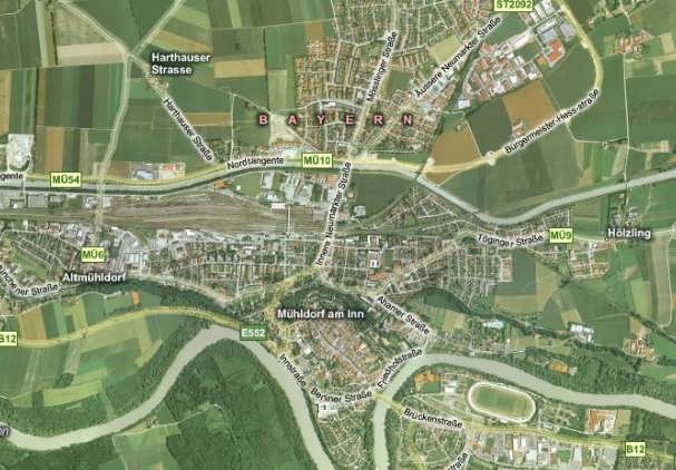84453 Muehldorf in Muehldorf am Inn (İlçe) nüfus 17.706 alan 29,42 Km² plaka MÜ Url http://www.muehldorf.de Mühldorf güneydoğusunda Bavyera, güzel yeşil INN yer almaktadır.