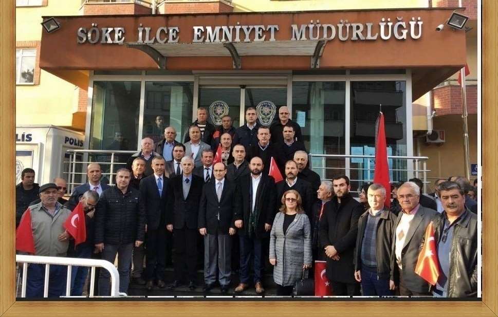 YÖNETİM VE STRATEJİK PLANLAMA TERÖRÜ KINIYORUZ İstanbul da meydana gelen hain terör saldırı sonrasında Söke Sivil Toplum Kuruluşları, Söke Cumhuriyet Meydanı nda toplanarak tek yürek oldu.