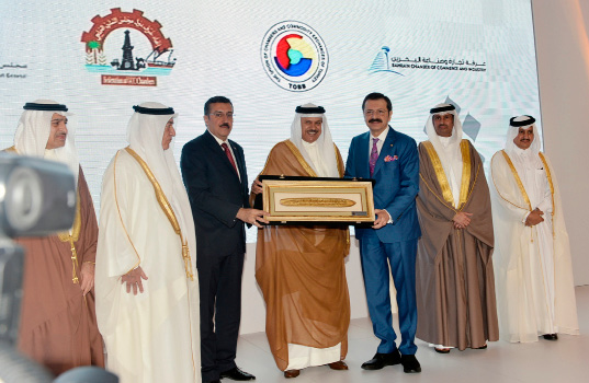 TRABZON HEYETİ BAHREYN DE Türkiye Odalar ve Borsalar Birliği (TOBB) ile Körfez İşbirliği Konseyi Odaları Federasyonu (FGCCC) tarafından Bahreyn in başkenti Manama da, TOBB-Körfez İşbirliği Konseyi 2.