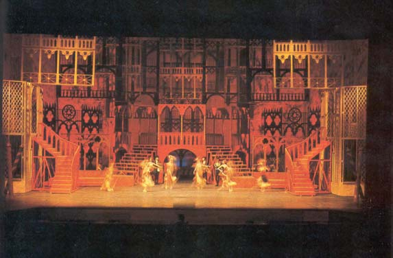 60 (Resim 65, İnsanlığın Lüzumu Yok,1981) 1982 sezonunda Operası nın sunduğu F.Zell in yazdığı Venedik te Bir Gece isimli operetin dekor ve kostümlerinde görev almıştır.