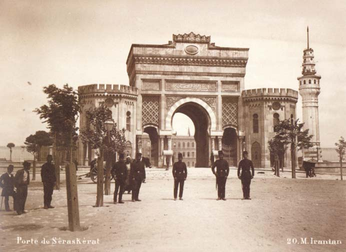 Sultan Abdülaziz döneminde ve 93 Harbi ne kadar satın alınan Turkish Peabody-Martini A ve B tipi tüfeklerinin genel ve teferruatlı fotoğrafları. Kaynak http://www.militaryrifles.com/turkey/tpeabmar.