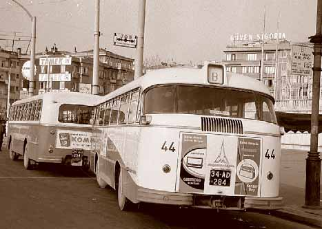 İstanbul a özel Magirus otobüsler Araç içi şekilleri ve koltuk yerleşimi özellikle İETT tarafından tespit edilen Magirus-Deutz Saturn-II model otobüslerden 44 kapı numaralı olanı, Taksim de Basınköy