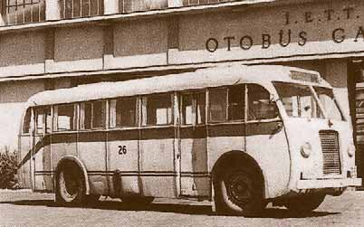 Sağdan direksiyonlu otobüslerimiz İsveç ten mühim miktarda otomobil yedek parçası ve bir otobüs getirildi. Direksiyonu sağda olan otobüsü getiren geminin adı; Drottningholm dir.