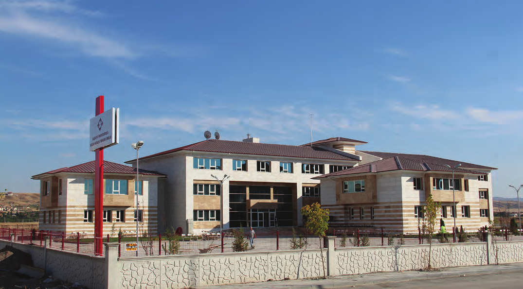 KAZAN KAZAN MESLEK YÜKSEKOKULU KAZAN MESLEK YÜKSEKOKULU Öğretim Elemanları KAZAN MESLEK YÜKSEKOKULU 2007 yılında kurulmuş olan Başkent Üniversitesi Kazan Meslek Yüksekokulu nda halen İşletme