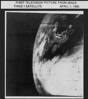 1957 - Sputnik-1 1960 ilk meteorolojik uydu `TIROS-1` fırlatıldı 1967 - NASA
