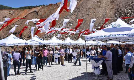 Bodrum Belediye Başkanı Mehmet Kocadon, Muğla Büyükşehir Belediyesi Bodrum Torba Hafriyat Toprağı ve İnşaat yıkıntıları geri kazanım tesisi açılışında, 18 yıllık belediye başkanlığı süresince en