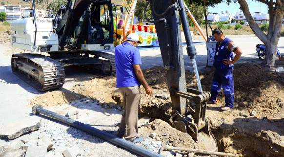 Turgutreis te Yaklaşık 4 Kilometrelik İçme Suyu Hattı Yenileniyor Sevgi, Hoşgörü, Güleryüzle Hizmet.