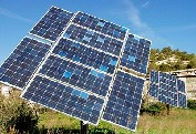 ISI VE IŞIK KAYNAĞI GÜNEŞTEN ENERJİ ÜRETİMİ Güneş enerjisi yeni ve yenilenebilir bir enerji kaynağı oluşu yanında, insanlık için önemli bir sorun olan çevreyi kirletici artıkların bulunmayışı, yerel