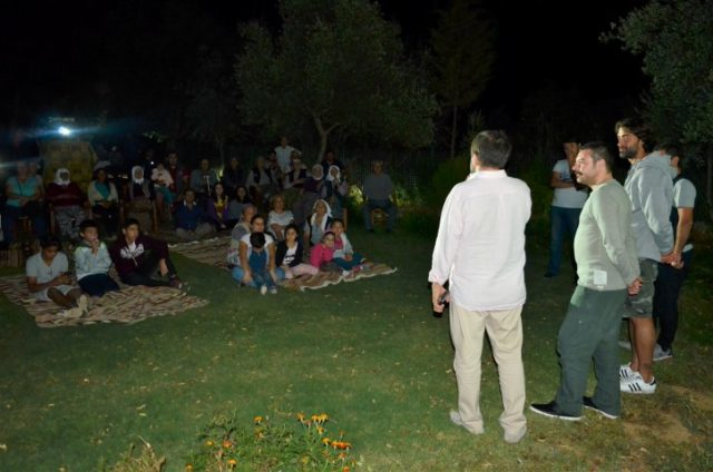 Başkanı Cenk Sezgin ise köy halkının bu projeyi beğenirse bir dahaki Türk Filmleri Haftasında tüm film gösterimlerini köyde yapacağı sözünün verdi.