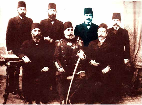 di dîroka Kurdistanê de navê xwe bi xetên zêrîn kolaye. Sal 1898an de li Qahîre rojnameya bi navê "Kurdistan hat weşandin.