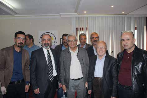 Adem Özgür, Levent Kanat, Mem Xelîkan İsmail Beşikçi, Kazim Bozdağ Foto: Aykut Gündoğdu ziman û behsa Kovara Bîrnebûnê kir û xebata wê ya ji bo çanda KAN anî ziman.