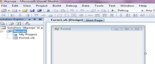 Karşımıza Aşağıdaki gibi visual basic programının Window Forms application uygulamaları standart olarak gelir.