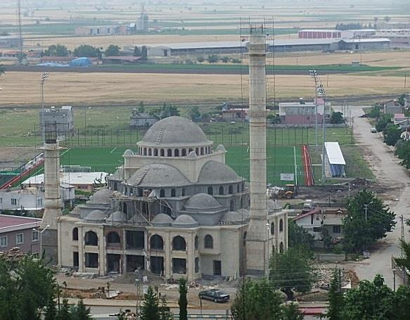 Yeni hizmet binası yanına hükümet konağı yapılmak üzere 5 dönüm arsa tahsis edilmiş olup projeleri