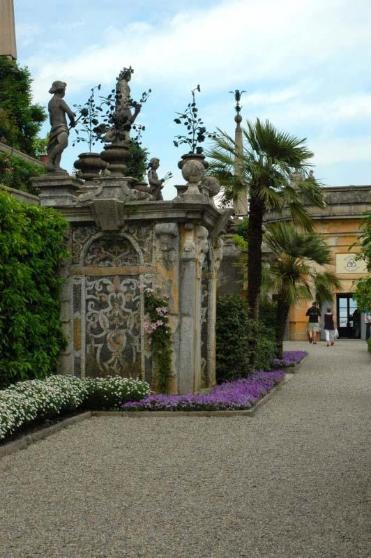Villa Petraia Rönesans bahçe sanatı esasında Floransa da başlamış ve daha sonra Roma
