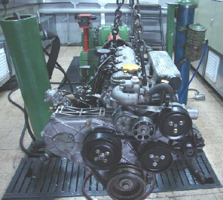 5.1.7.1 Deney Motoru Motor test düzeneğinde deney motoru olarak Land Rover marka dört silindirli, direkt püskürtmeli, turboşarjlı ve ara soğutmalı dizel motoru kullanılmıştır.